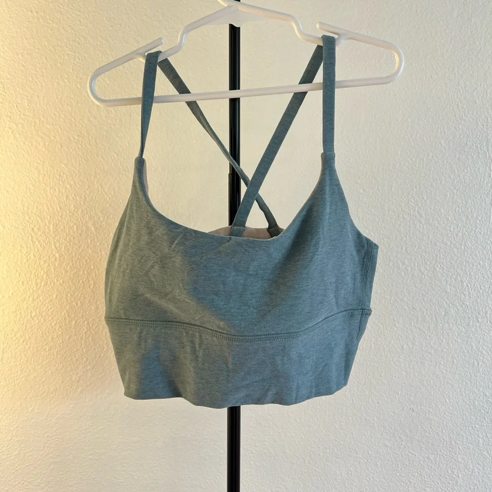 Vuori Blue Women's Workout Top and Leggings - Workout Set Size Small - Picture 4 of 16